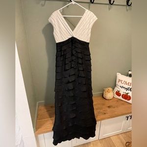 Beautiful Adrianna Papell Long Ruffle Tiered
Shimmer Dress